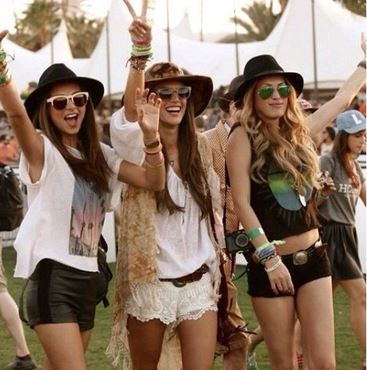 Picture for category ACCESORIOS FESTIVALES