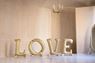Imagen de Globo Love Dorado Satín Gigante (300cm x 97cm)
