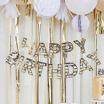 Imagen de Guirnalda Happy Birthday Flecos Dorados (1,5m)