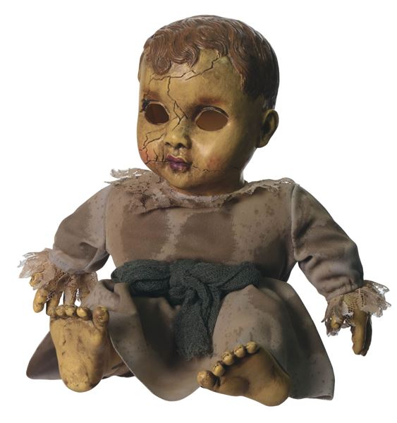 Imagens de Muñeca Embrujada con Sonido (38 cm) – Decoración de Terror para Halloween